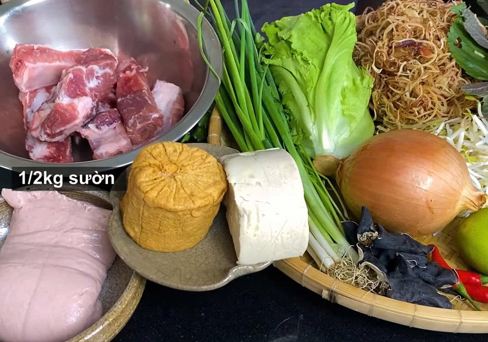 Nguyên liệu làm bún mọc sườn