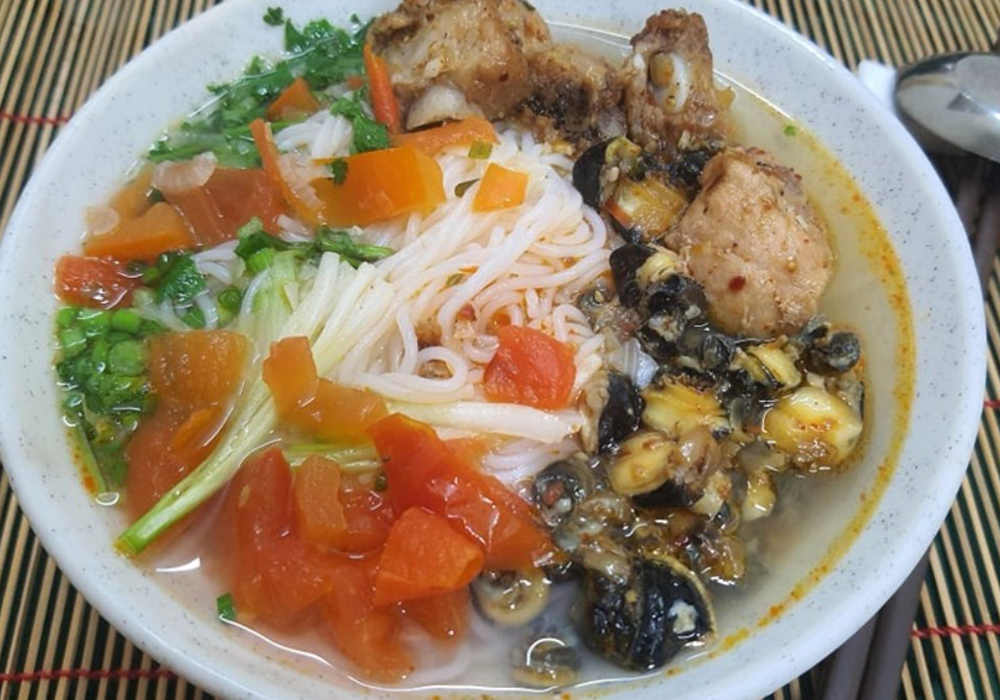 Mẹo bảo quản bún ốc sườn non đúng cách