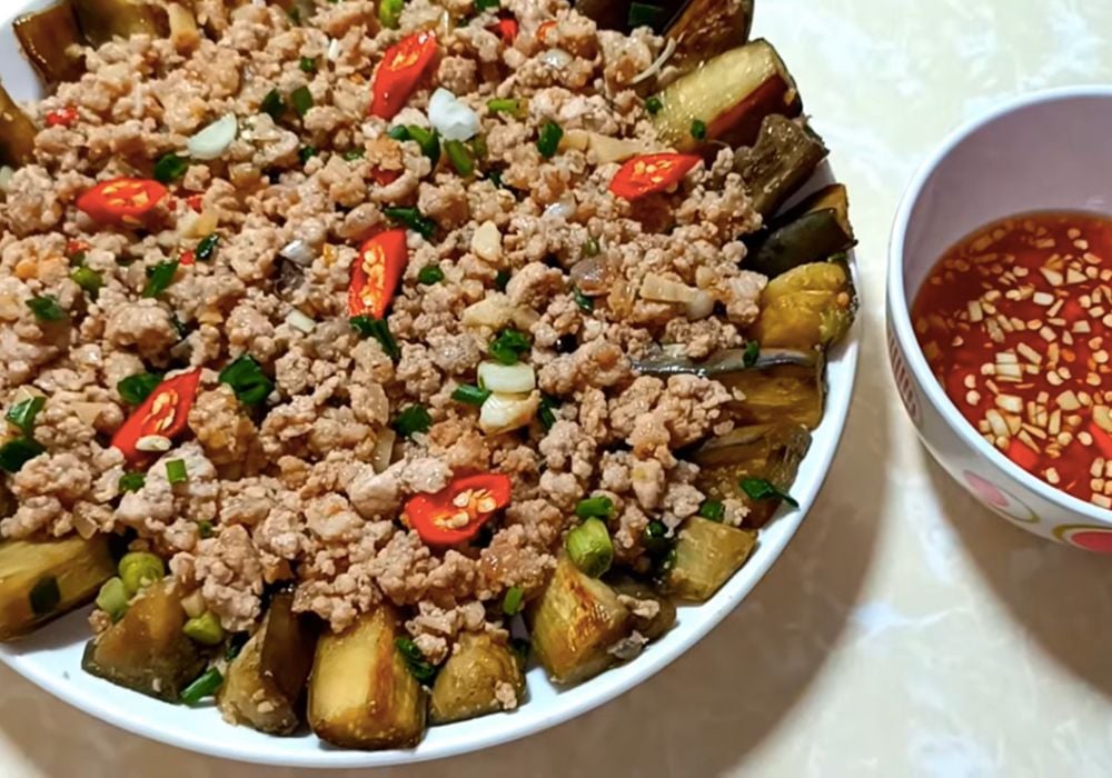 Món cà tím xào thịt bằm