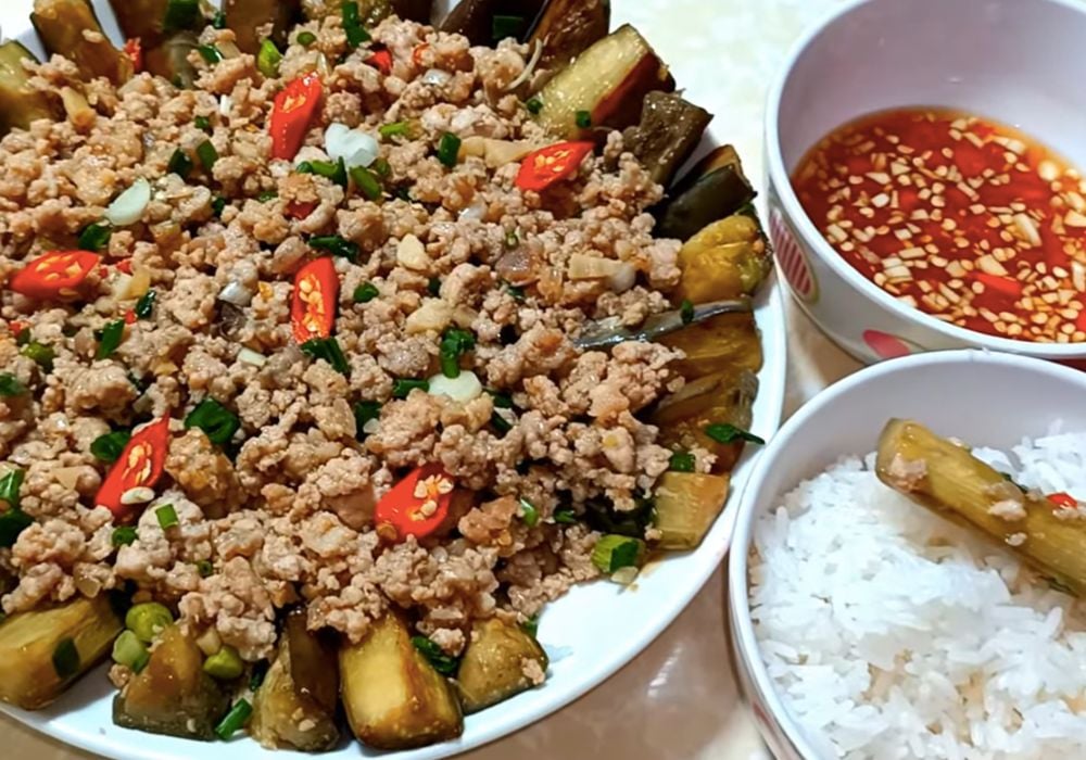 Món cà tím xào thịt bằm có thể bảo quản trong ngăn mát tủ lạnh và dùng trong 2 - 3 ngày