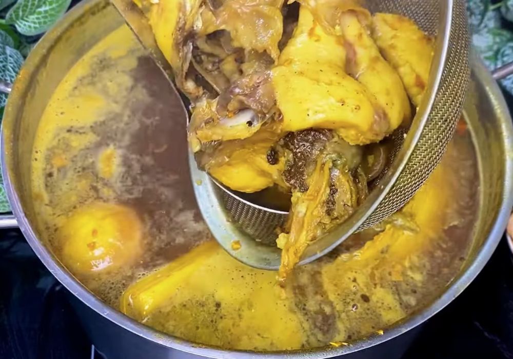 Nấu nước dùng