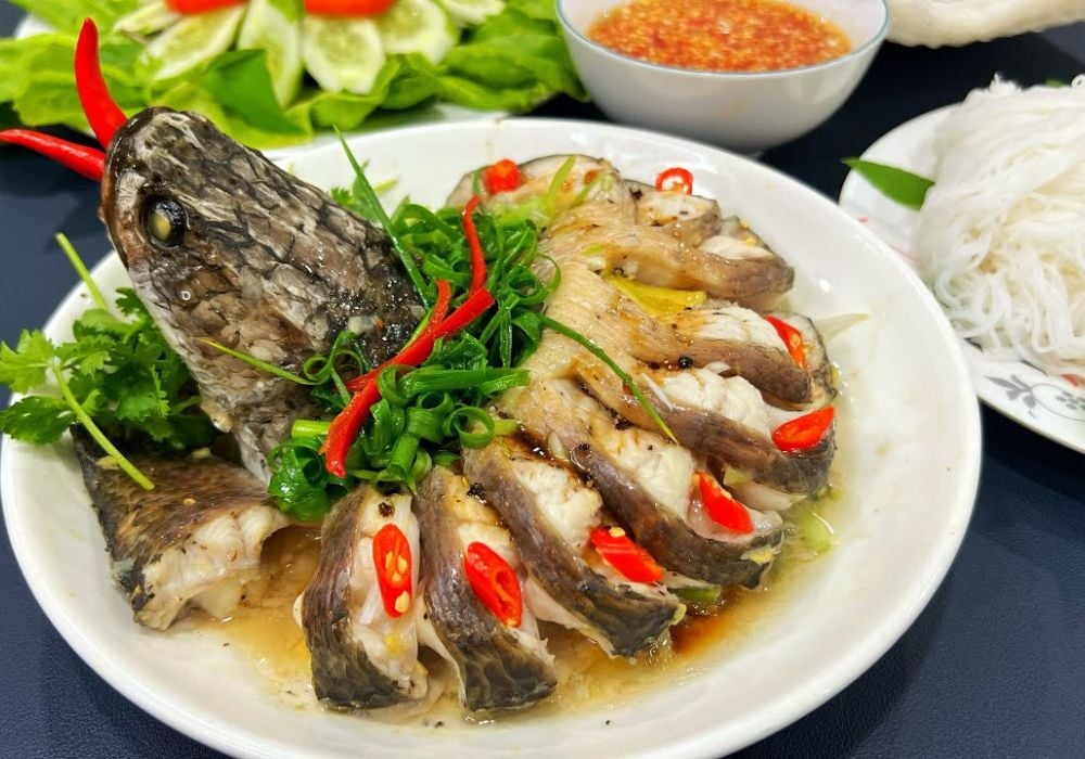 Cá lóc hấp hành