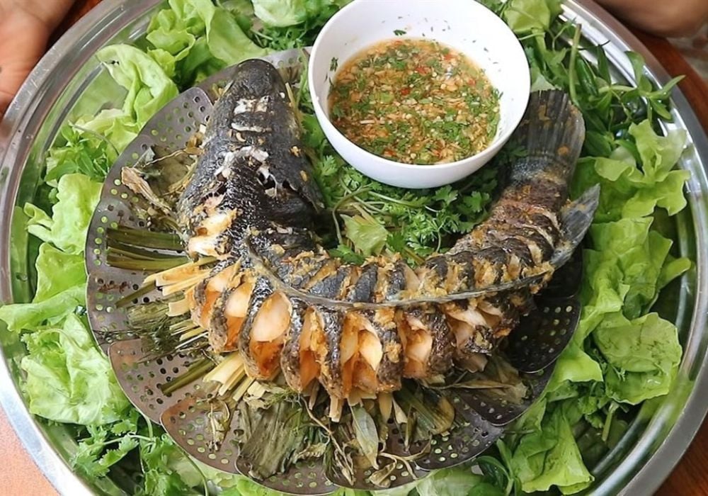 Cá lóc hấp nước dừa