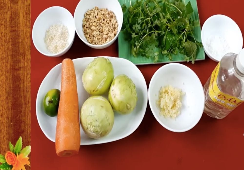 Chuẩn bị nguyên liệu làm gỏi su hào cà rốt