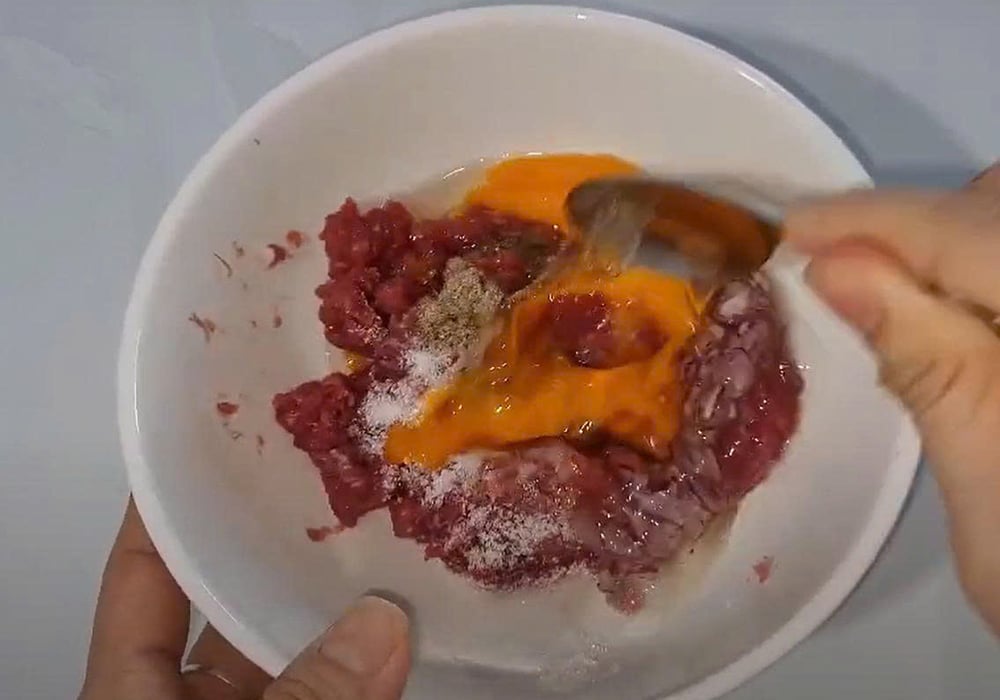 Tẩm ướp thịt bò