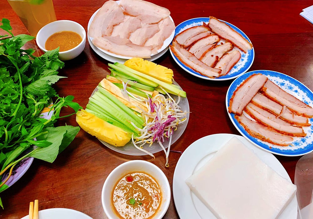 Mẹo bảo quản nước chấm bánh tráng cuốn thịt heo đúng cách