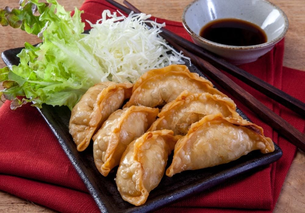 Sủi cảo chiên nhân thịt truyền thống
