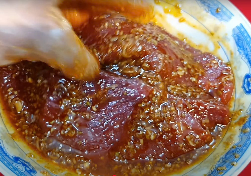 Tẩm ướp thịt bò