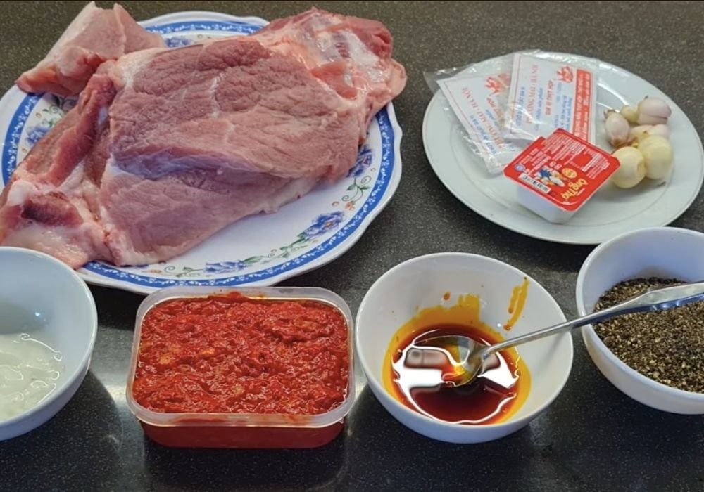 Nguyên liệu làm thịt bung miền Trung