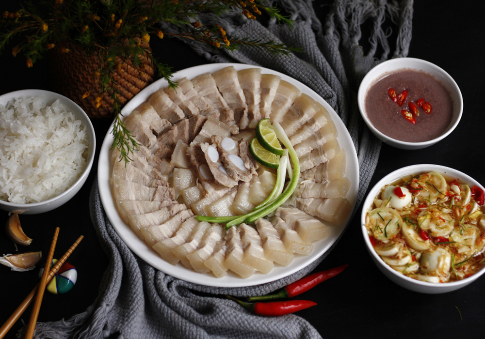 Mắm tôm (cho bánh cuốn, thịt luộc bún đậu)