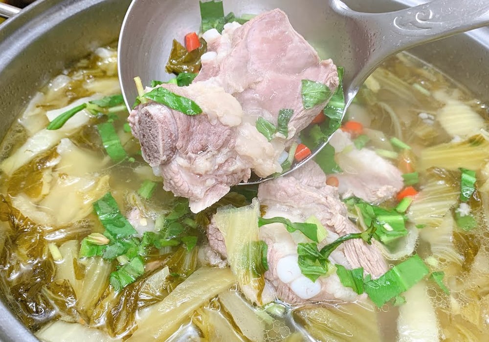 Mẹo bảo quản canh cải chua sườn non heo đúng cách