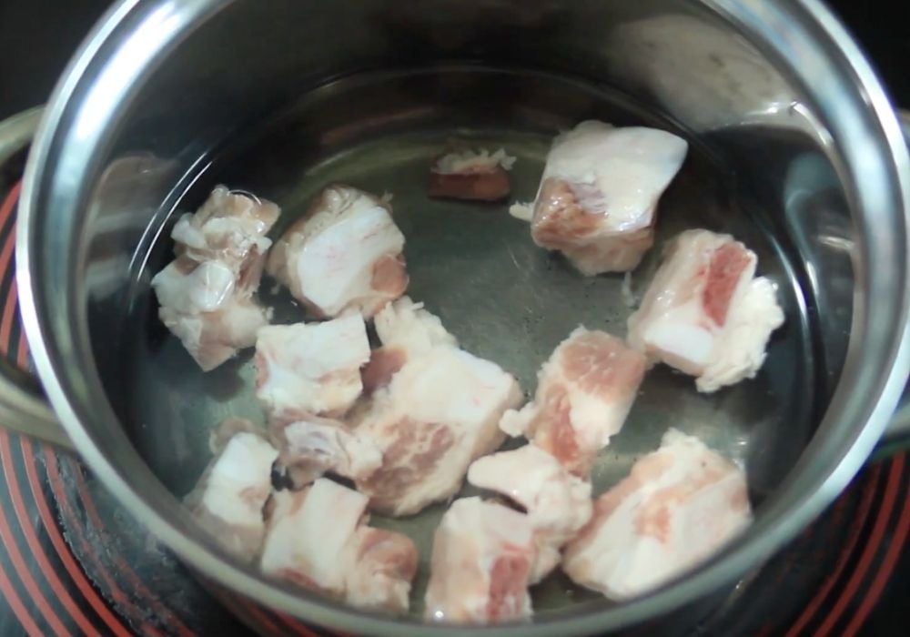 Sơ chế xương heo