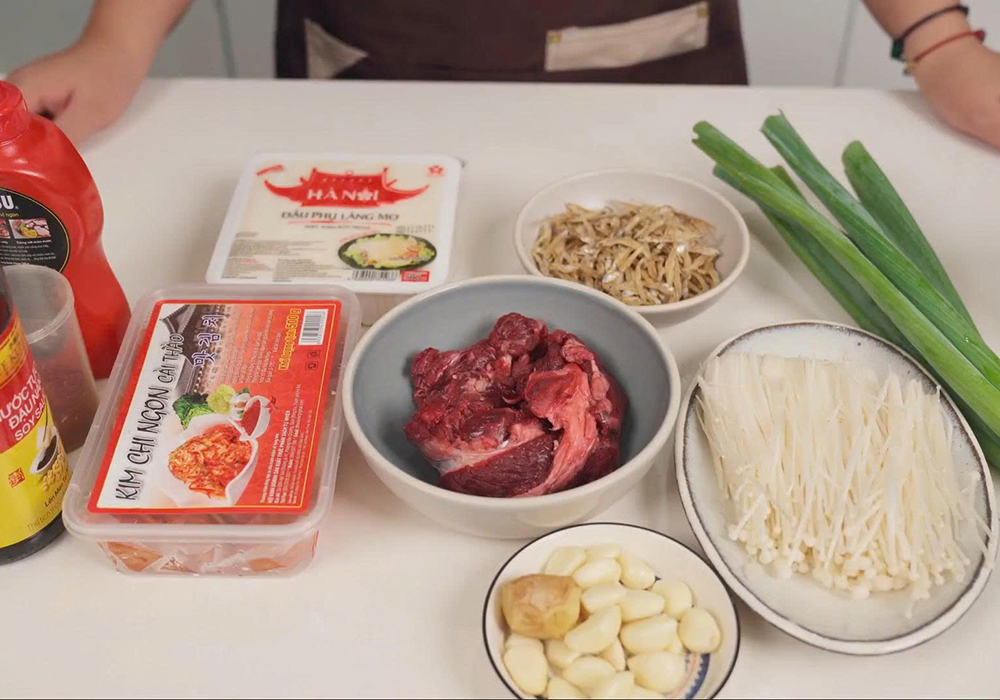 Nguyên liệu làm canh kim chi thịt bò