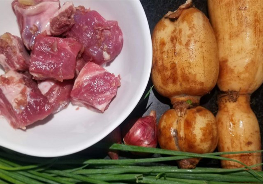 Nguyên liệu làm canh sườn củ sen