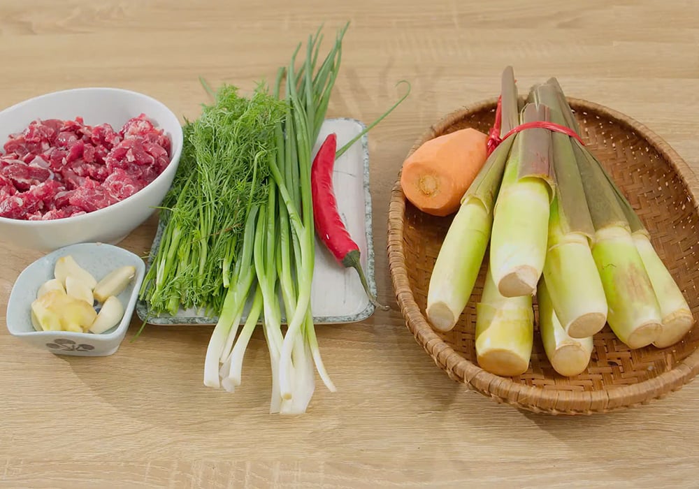 Nguyên liệu làm củ niễng xào thịt bò