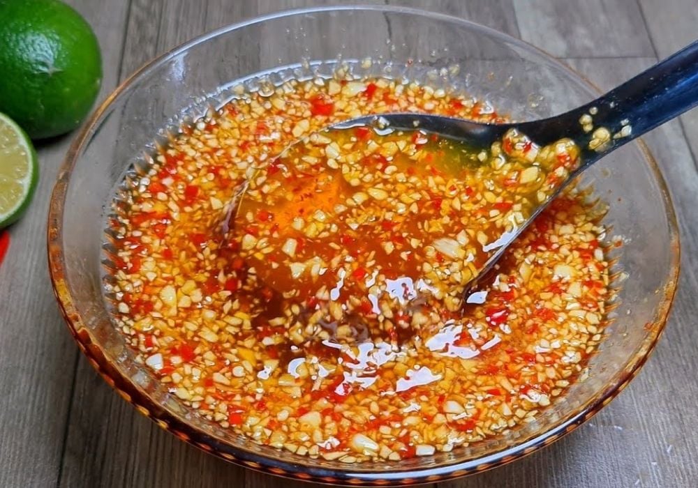Pha nước mắm trộn gỏi