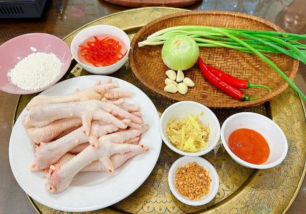 Nguyên liệu làm chân gà chiên mắm