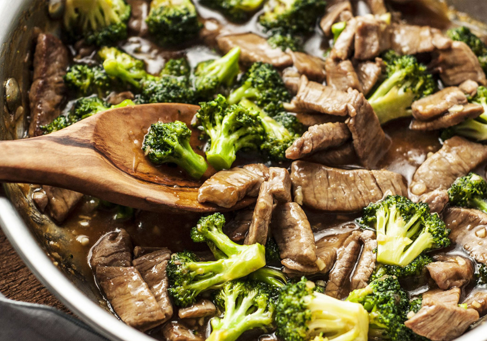 Xào thịt bò và bông cải