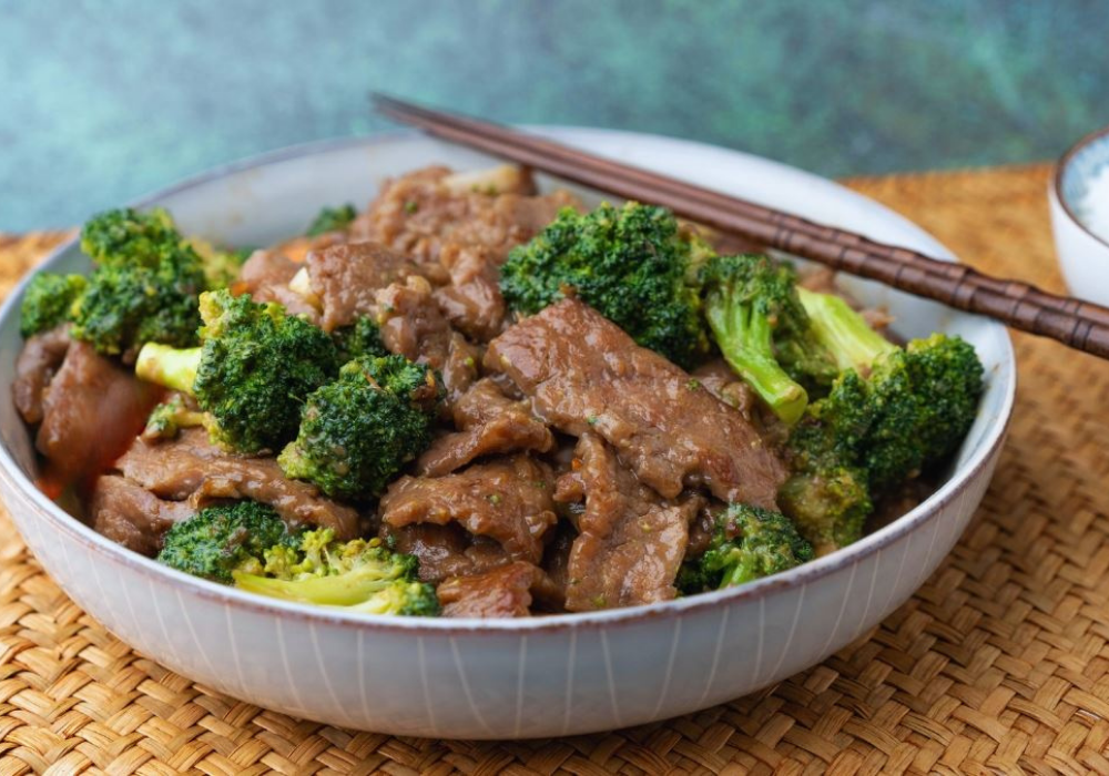 Thịt bò xào bông cải xanh
