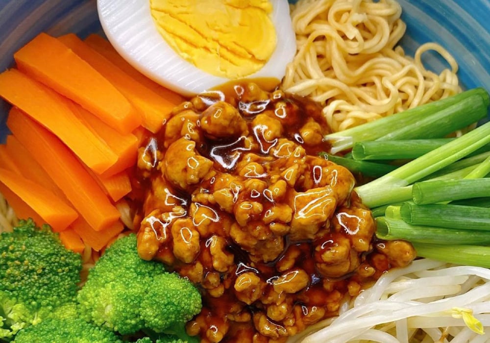 Mì trộn thịt băm