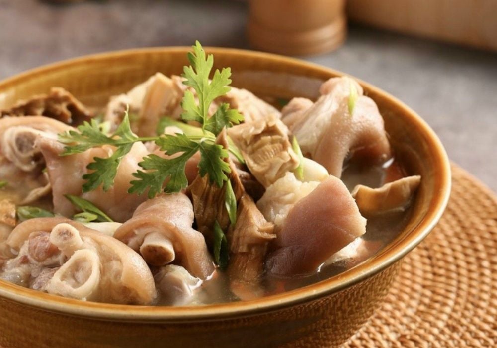 Chân giò hầm