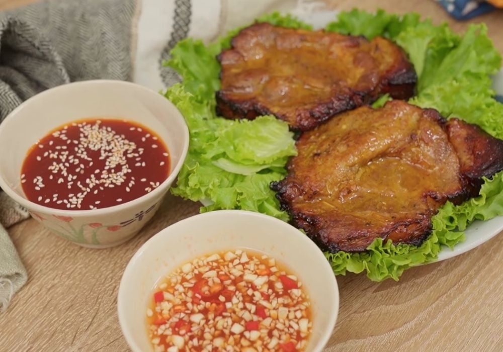 Thịt nạc vai nướng bằng nồi chiên không dầu có thể bảo quản trong ngăn mát tủ lạnh và dùng trong 2 - 3 ngày