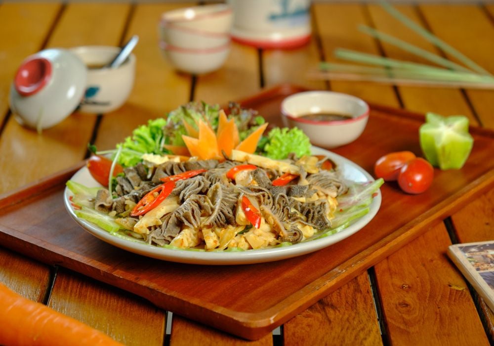 Sách bò xào lăn có thể bảo quản trong ngăn mát tủ lạnh khoảng 1-2 ngày