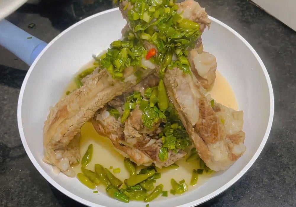 Mẹo bảo quản sườn cay khổng lồ Thái Lan đúng cách