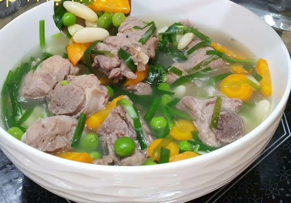 Mẹo bảo quản sườn heo nấu đậu Hà Lan đúng cách