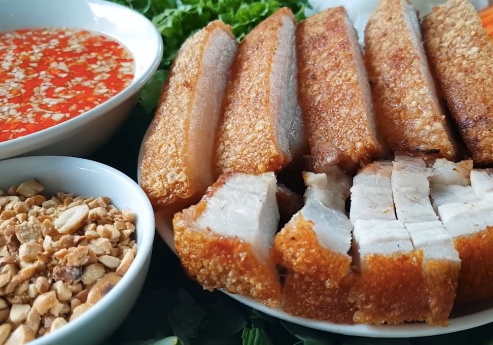 Món thịt ba rọi chiên muối da giòn