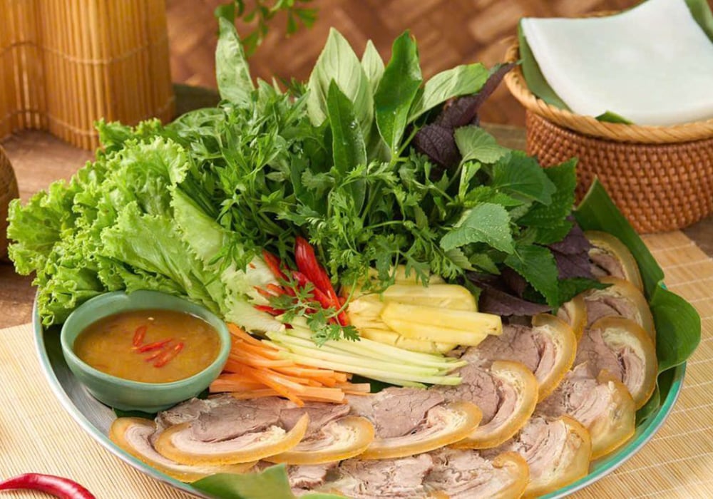 Bê cuốn bánh tráng