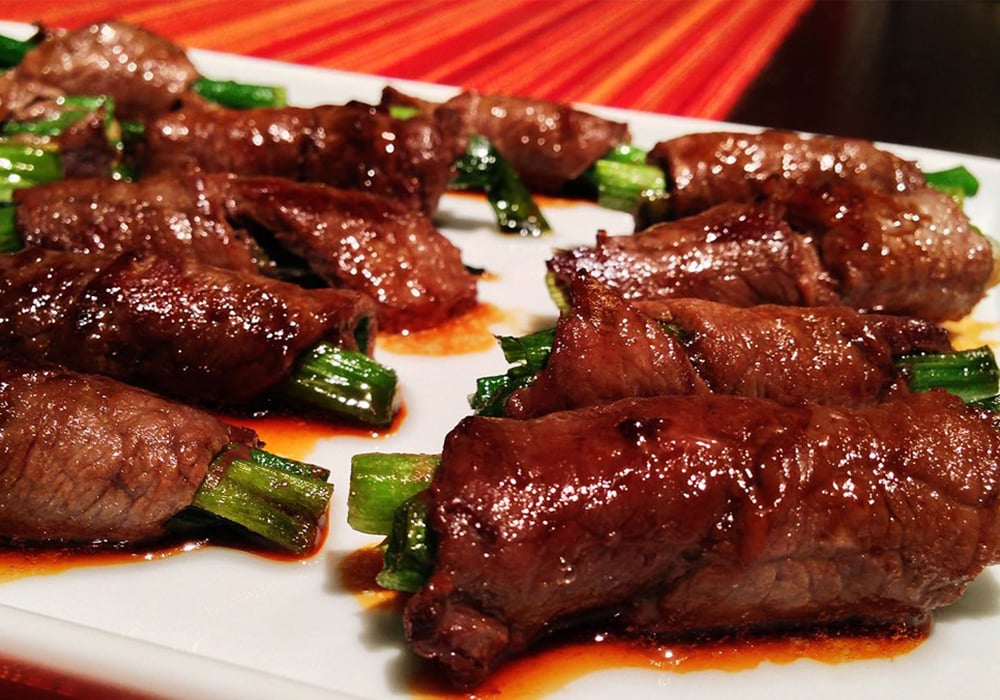 Bê cuộn măng tây