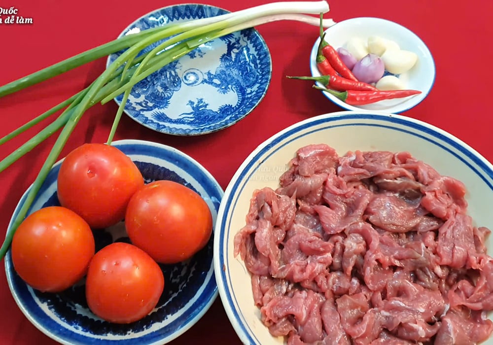 Nguyên liệu làm bò sốt cà chua