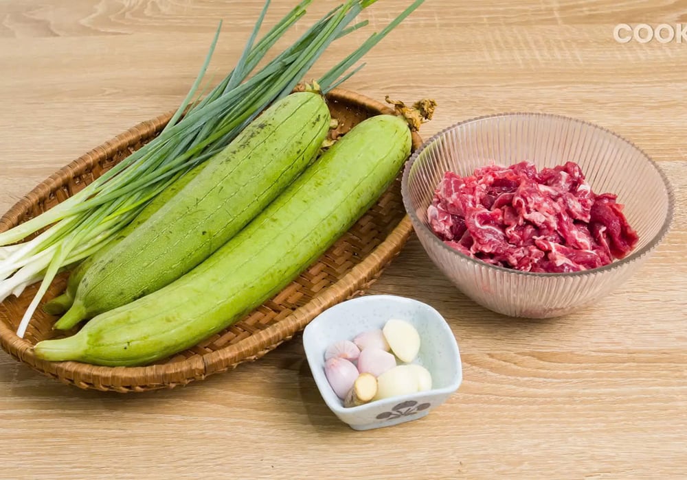 Nguyên liệu mướp xào bò