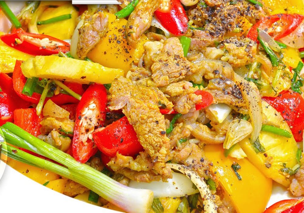 Dê xào thơm (dứa)