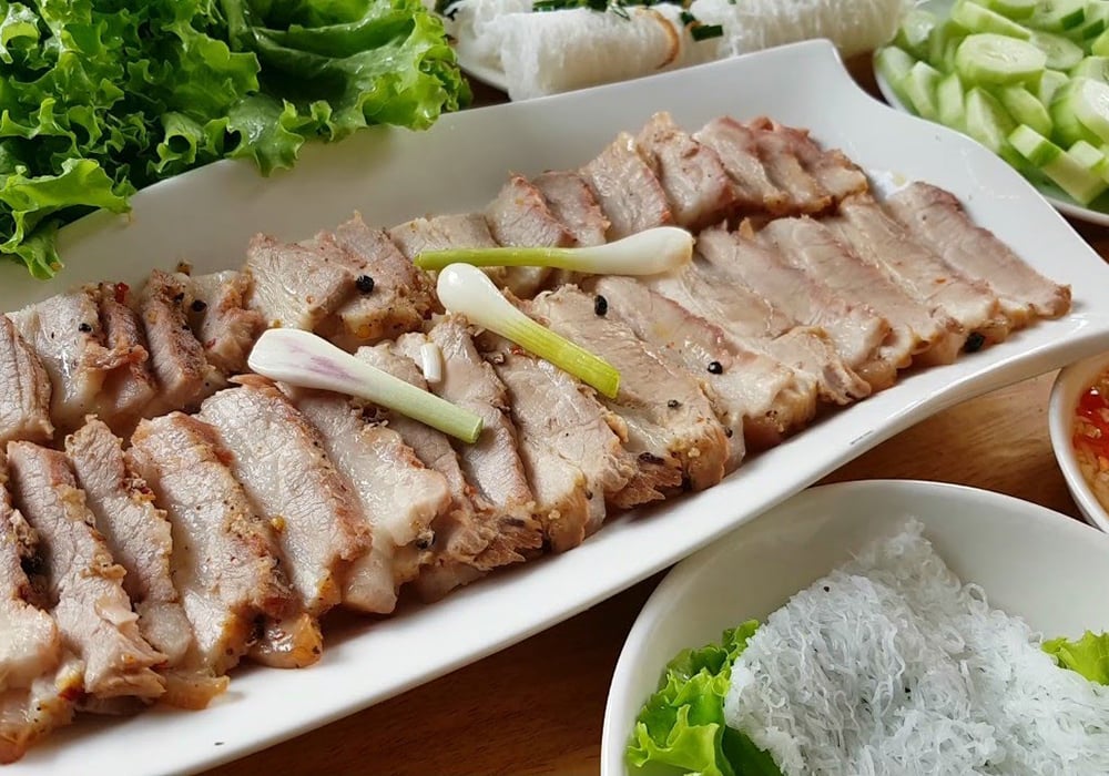 Thịt heo hấp muối
