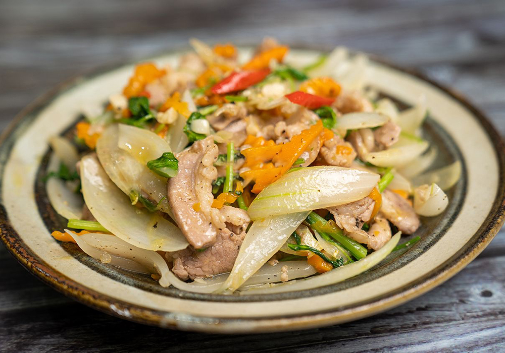 Heo rừng xào hành tây