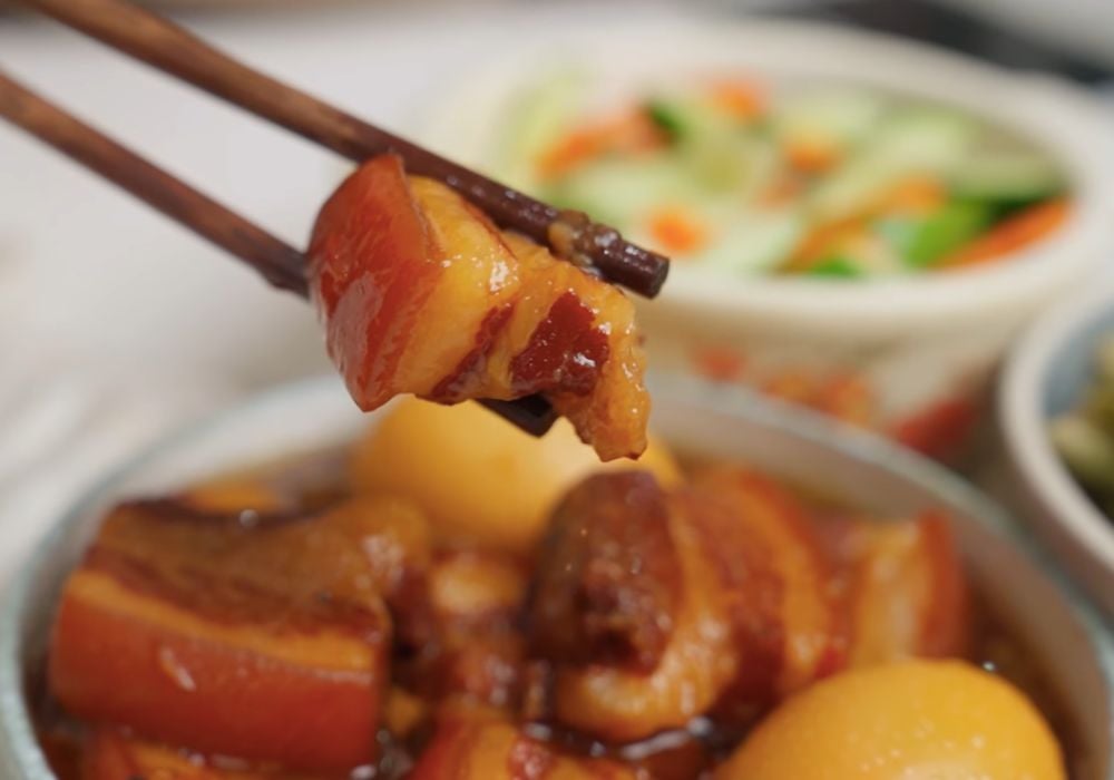 Thịt kho hột vịt có thể bảo quản trong ngăn mát tủ lạnh và dùng trong 5 - 7 ngày