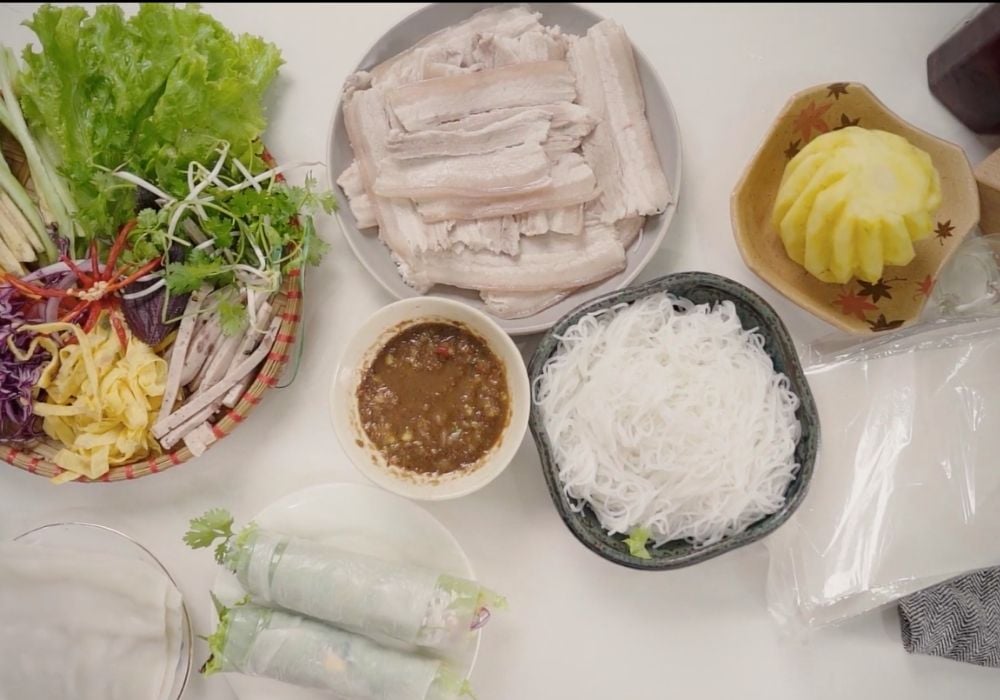 Bánh tráng cuốn thịt heo