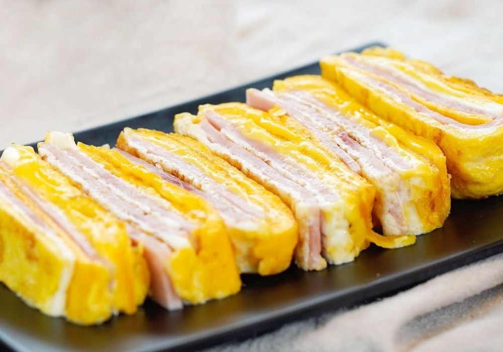 Trứng cuộn thịt nguội phô mai