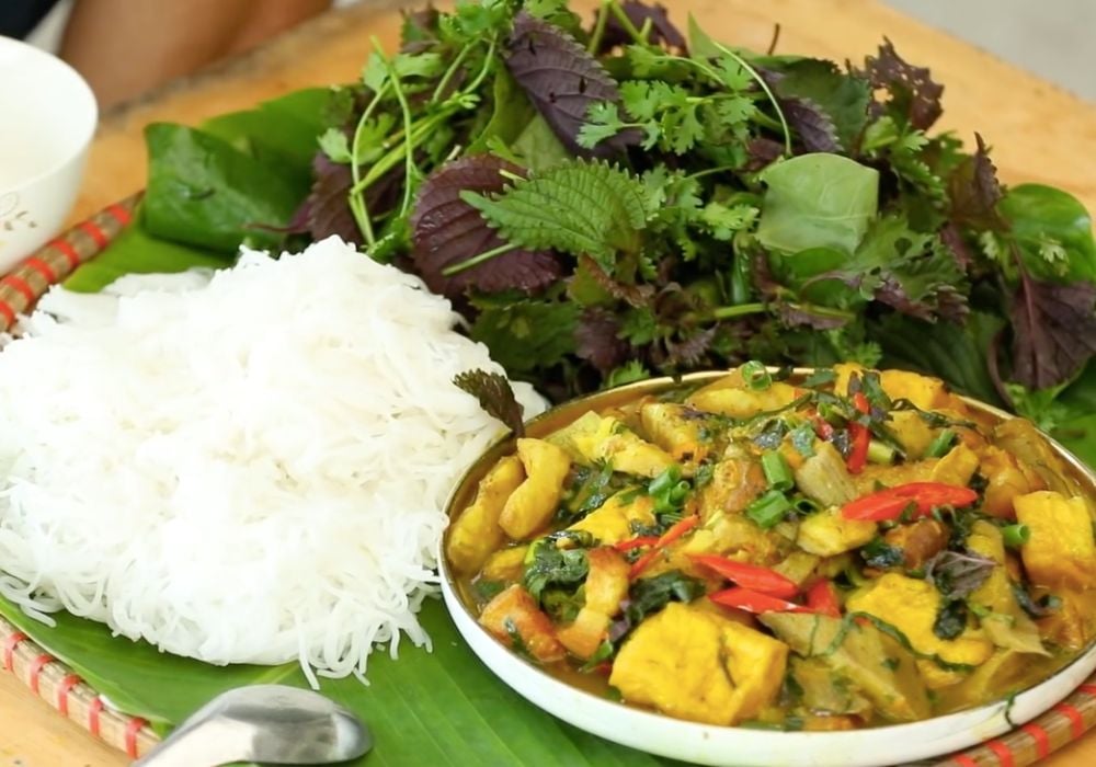 Thịt om chuối đậu được bảo quản trong ngăn mát tủ lạnh và dùng trong 2 - 3 ngày