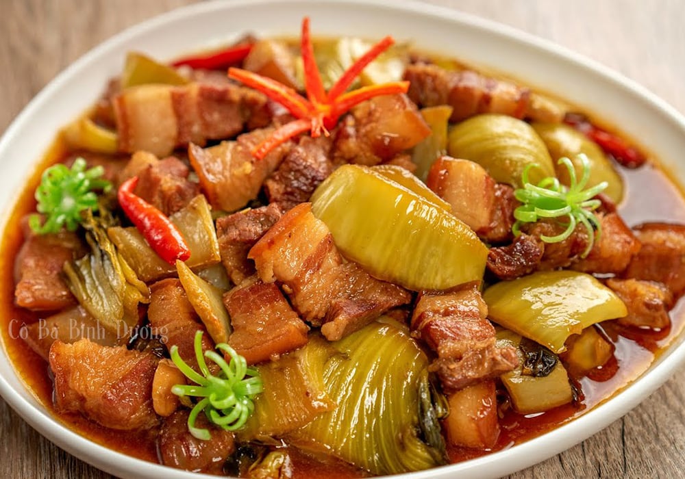 Thịt kho dưa chua