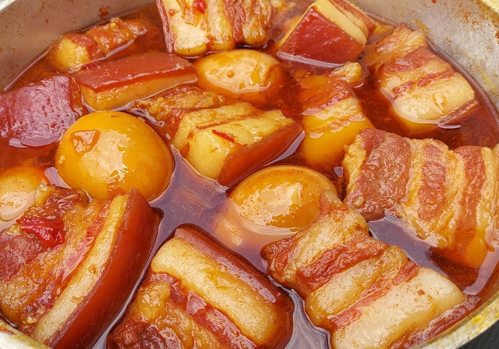 Thịt kho nước cốt dừa