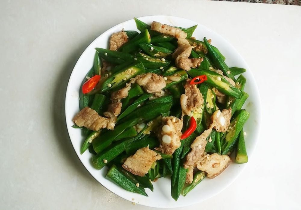 Thịt lợn xào đậu bắp