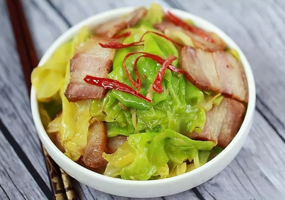 Thịt lợn xào bắp cải