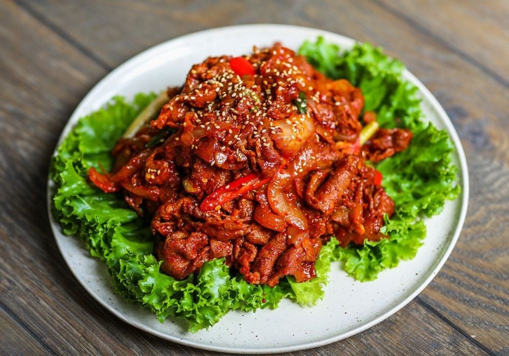 Thịt lợn xào cay Hàn Quốc