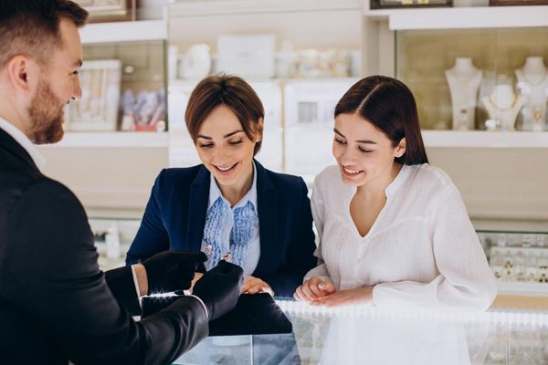 Cách Tăng Khách Cho Cửa Hàng Trang Sức Mà Không Cần Chạy Quảng Cáo