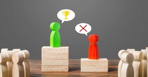 Cạnh tranh khác biệt là gì? Các chiến lược Khác biệt hóa cho doanh nghiệp