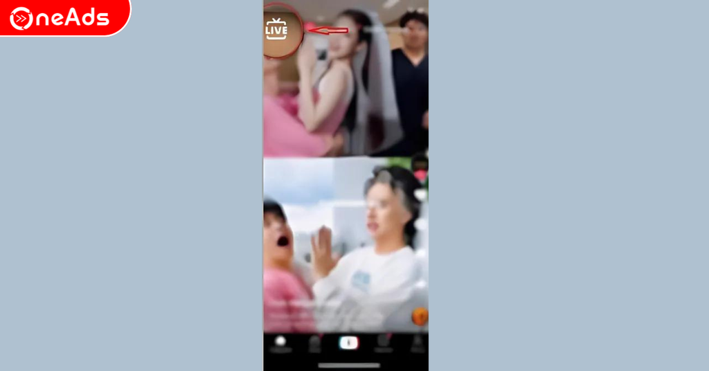 Bước 1: Mở ứng dụng TikTok và truy cập vào phòng livestream của người mà bạn muốn tặng quà.