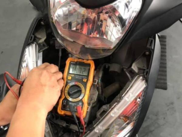 xe-honda-vision-het-binh